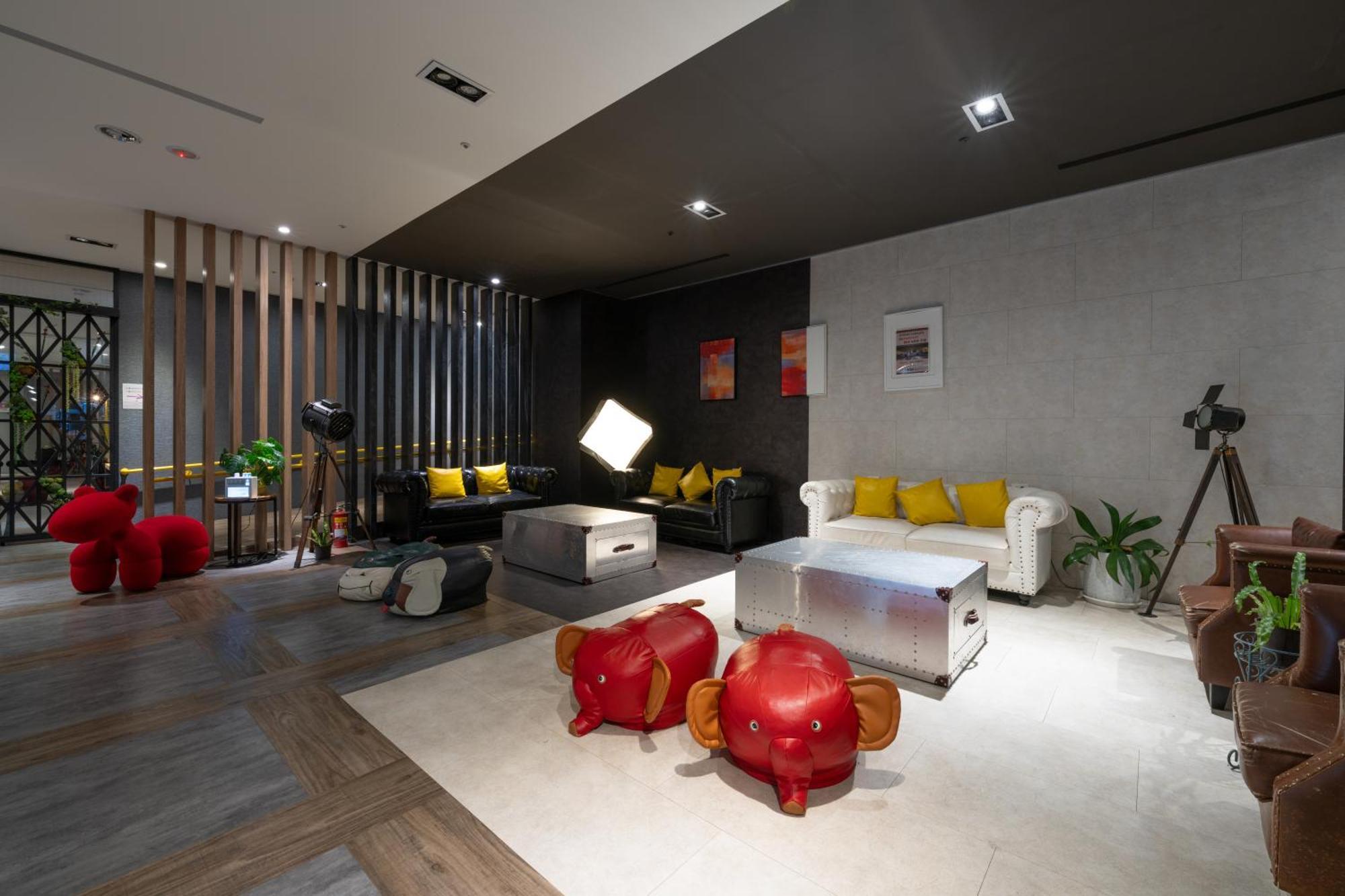 Ningcui Business Hotel Taichung Luaran gambar