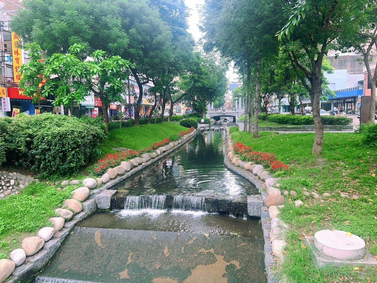 Ningcui Business Hotel Taichung Luaran gambar
